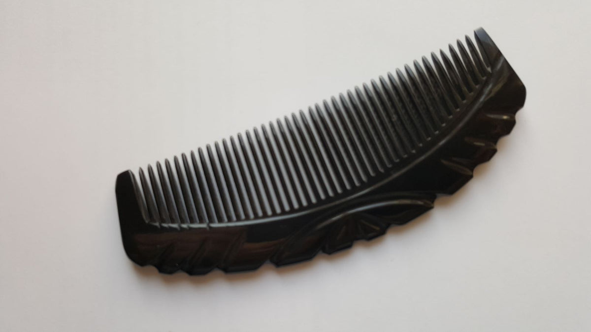 Black buffalo horn fine tooth comb with Art Deco carved geometric design — Arakicrafts. This comb has fine teeth.