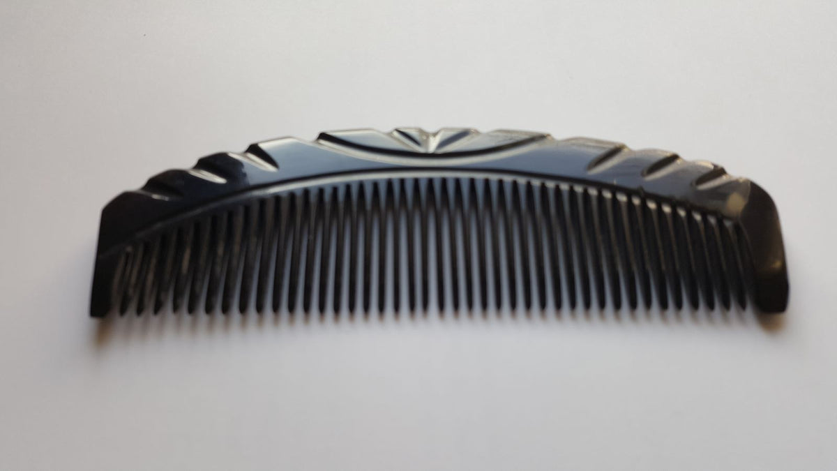 Art Deco horn comb gift for Father's Day, birthday, or anniversary — handcrafted by Arakicrafts