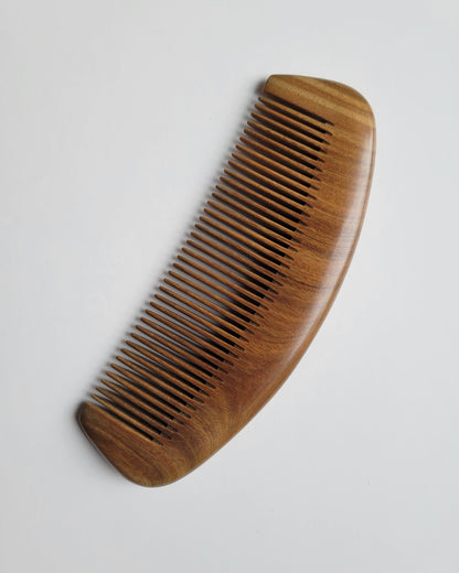 Handcrafted green sandalwood comb — whole piece hardwood, anti-static, gift for men