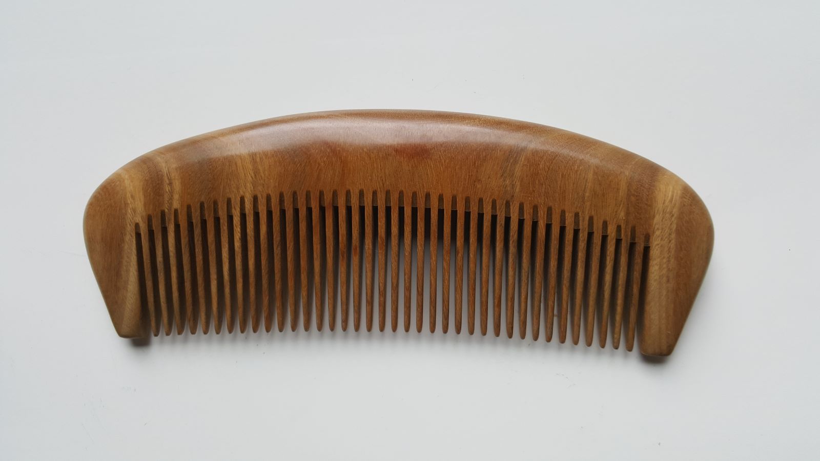 Arakicrafts classic wooden comb -front view, anniversary gift for love ones, comes with gift bag