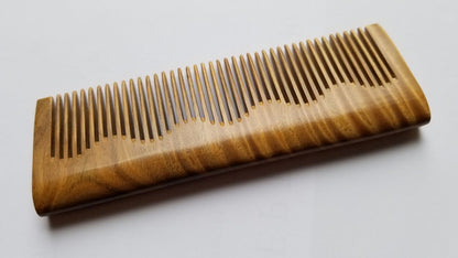 Green Sandalwood straight comb flat lay, side angle highlighting single-piece hardwood thickness — Arakicrafts
