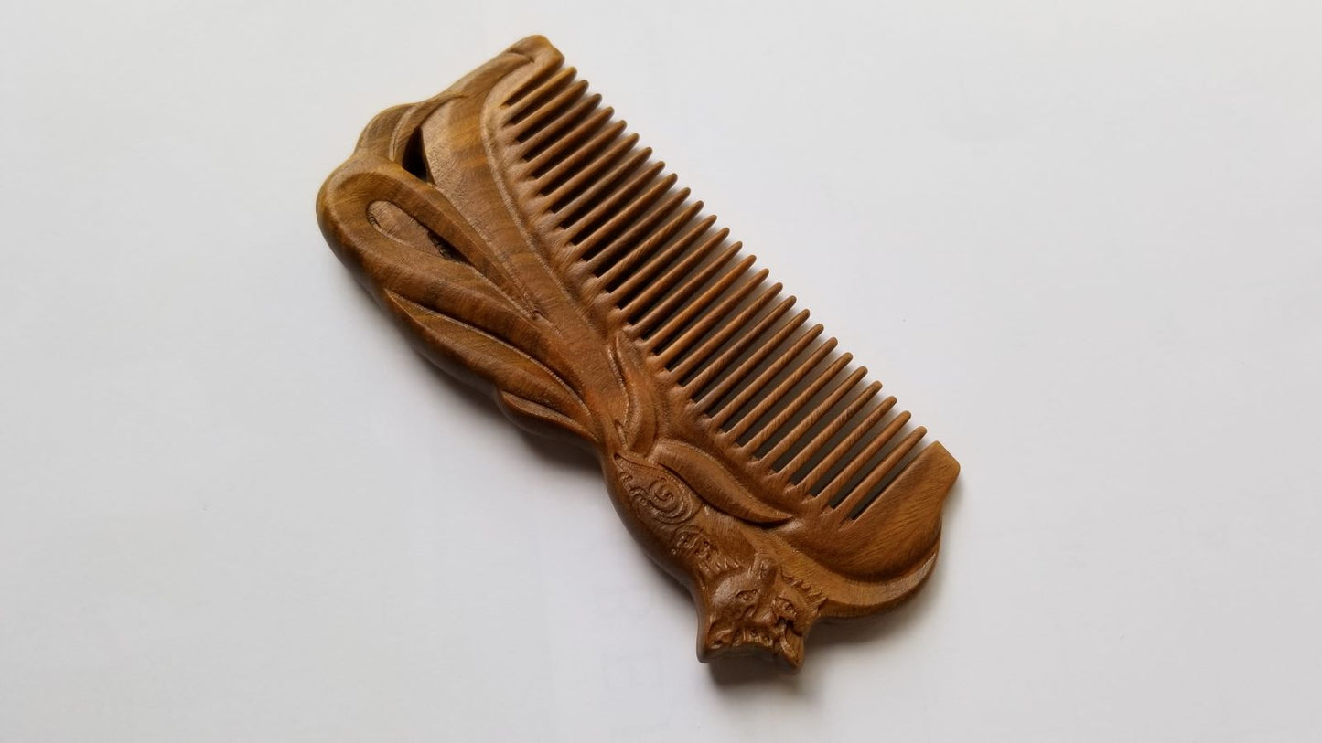 A beautiful hand carved Fox Design Vintage Style Sandalwood Comb .  Shop unique Gift at Arakicrafts!