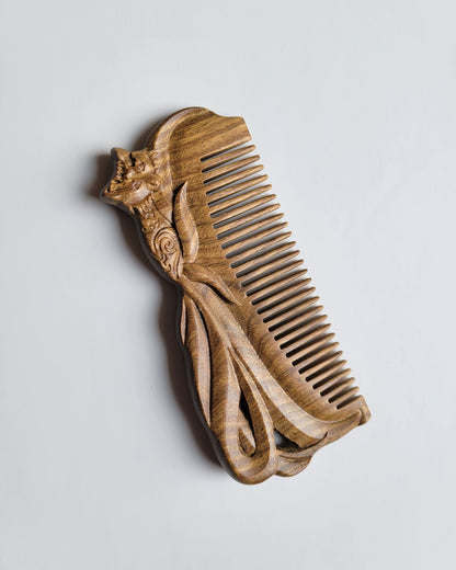 Fox carved green sandalwood comb — natural wood grain, anti-static, aromatic