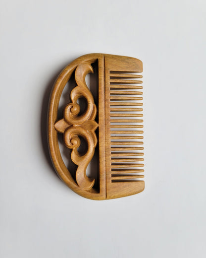 Fine teeth Green Sandalwood pocket comb — anti-static hardwood, distributes natural hair oils, all hair types including beard
