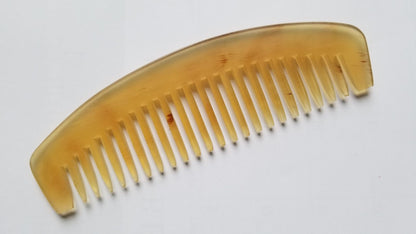 Natural horn wide tooth detangling comb for men — a thoughtful retirement gift or graduation gift, ready to give — Arakicrafts
