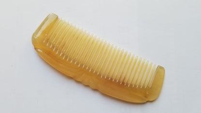 Anti-static sheep horn fine tooth comb for straight and fine hair — natural keratin, golden amber translucent horn — Arakicrafts
