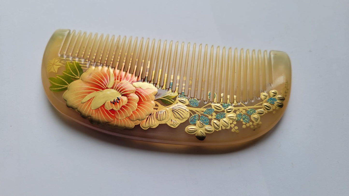 Sheep horn hair comb for women, hand-painted peony lacquer art, elegant grooming gift, pocket-sized Chinese craft comb