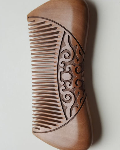 Karakusa Peach Wood Comb - Fine Teeth