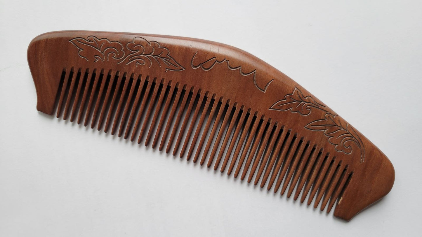 Banana Leaf Peach Wood Comb