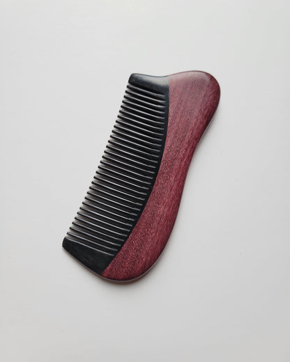 Handcrafted evenly spaced fine teeth on Purple Heart wood and buffalo horn comb — Arakicrafts. Great gift for Father's Day, birthday, or anniversary  