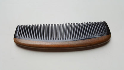 Natural keratin buffalo horn comb for beard grooming and short straight hair, flat lay — Arakicrafts
