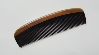 Anti-static hand inlaid wood and horn comb for men, overhead flat lay — Arakicrafts