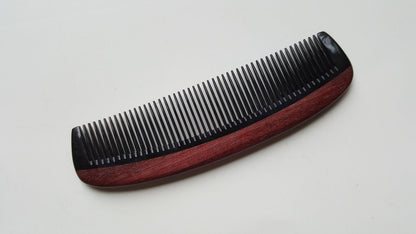 Purple Heart wood and buffalo horn beard comb, flat lay showing fine teeth detail — Arakicrafts