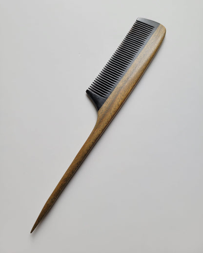 Rat tail comb back view showing green sandalwood handle depth and hand-inlaid buffalo horn construction, single-piece craftsmanship