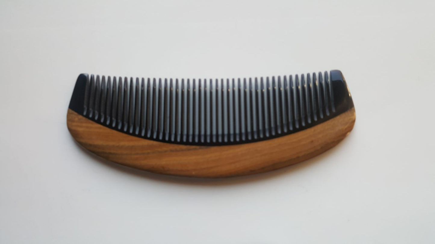 Classic Sandalwood Fine Teeth Horn Comb flat lay — low angle view highlighting comb profile and fine tooth depth