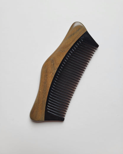 Hand inlaid wood and horn comb with drawstring gift bag — a natural gift for him — Arakicrafts. The handle has a smooth, polished appearance, and the comb is set against a white background.