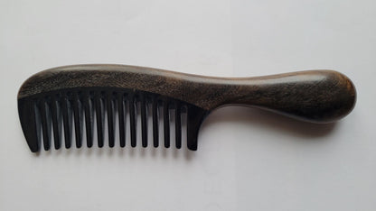 Gentleman wood and horn wide-tooth comb — flat lay front view showing full length and two-material inlay construction