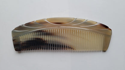 Genuine full size yak horn comb with fine teeth, flat lay front view — Arakicrafts