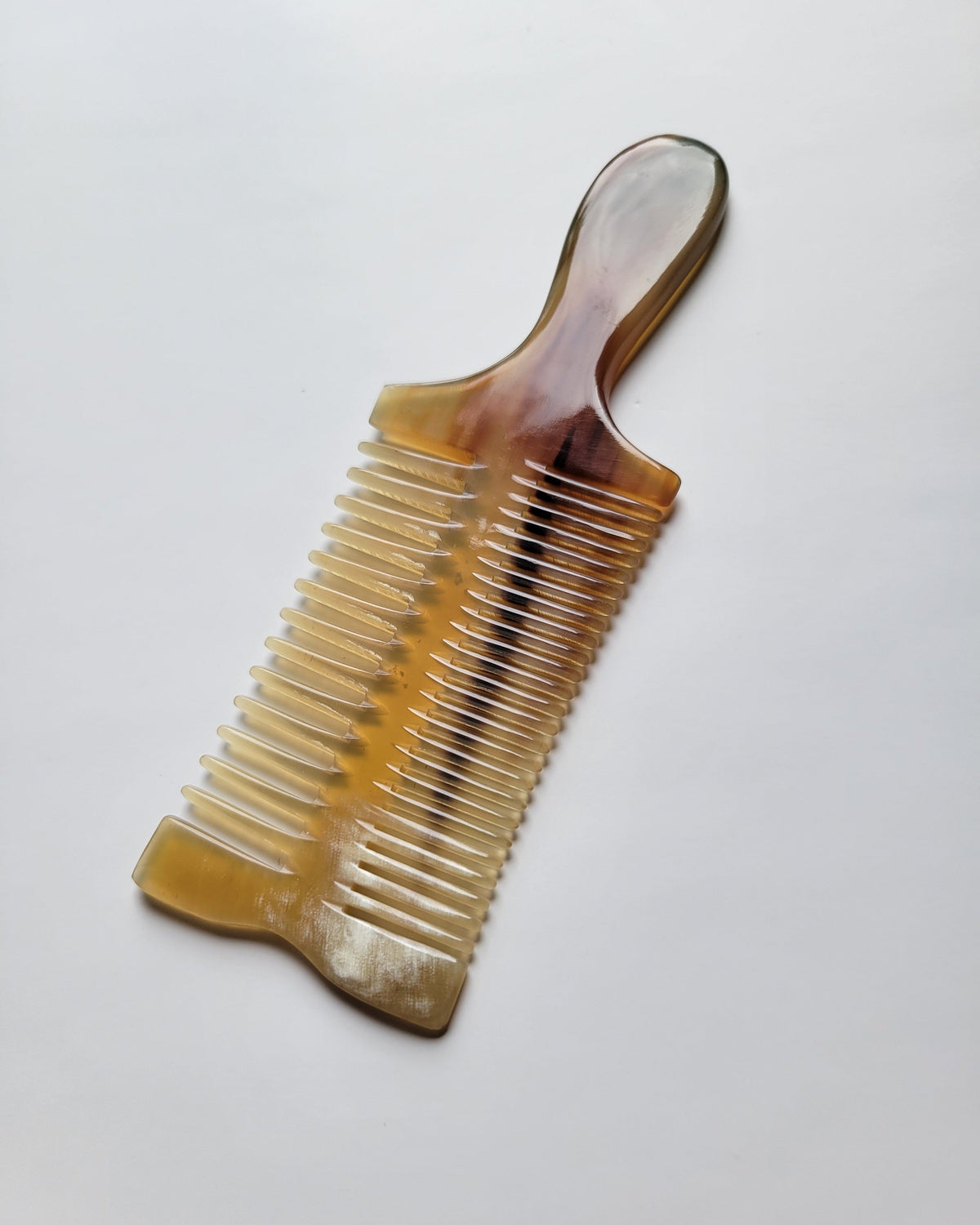 Yak Horn beard comb with drawstring gift bag, biodegradable natural material, and a thoughtful Father’s Day or birthday gift